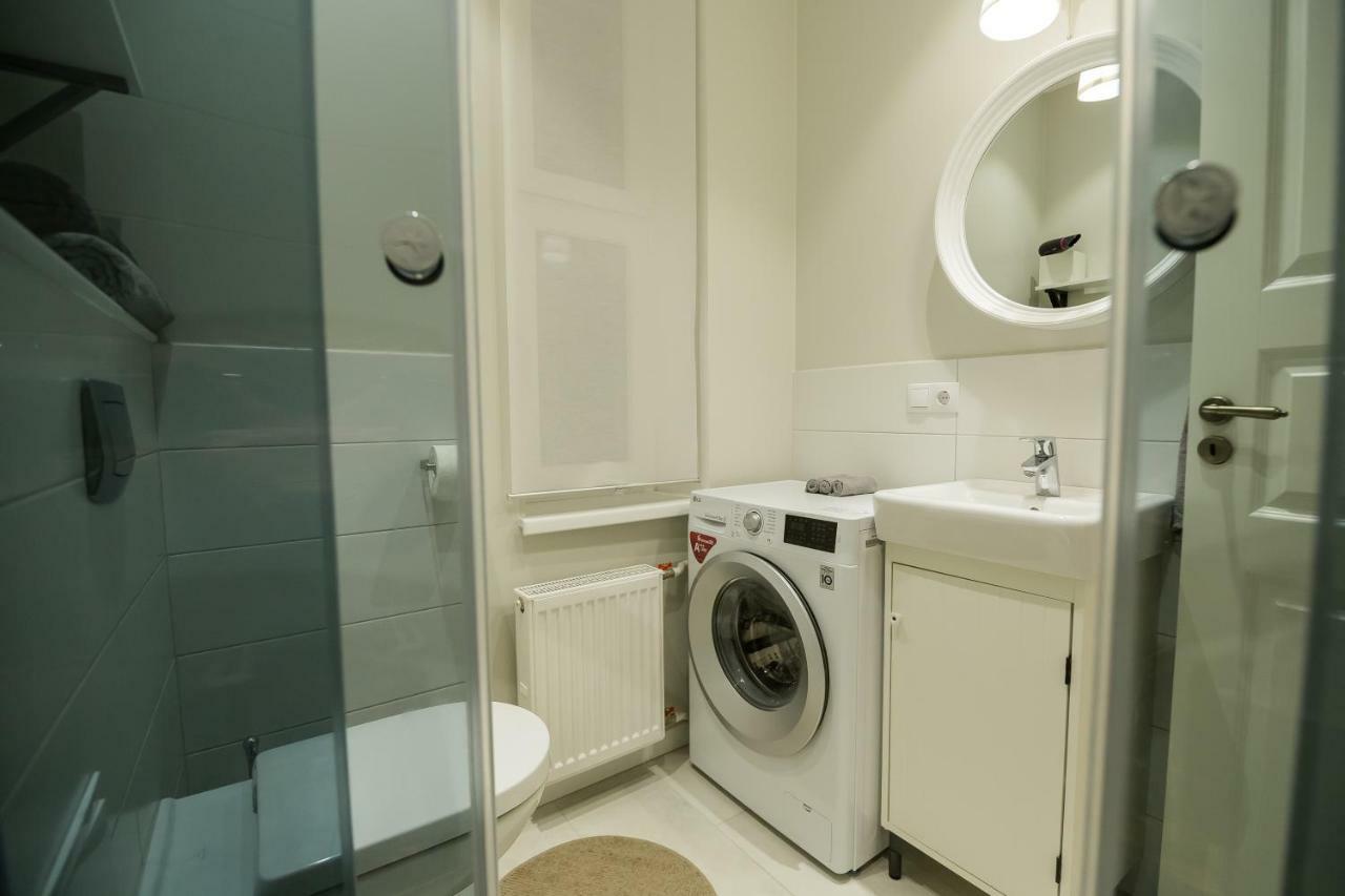 Renovated In Center Leilighet *