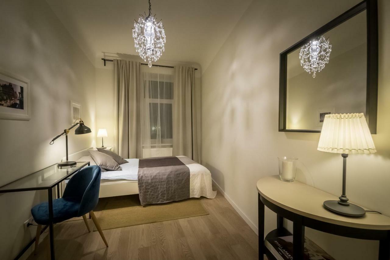 Renovated In Center Appartement *